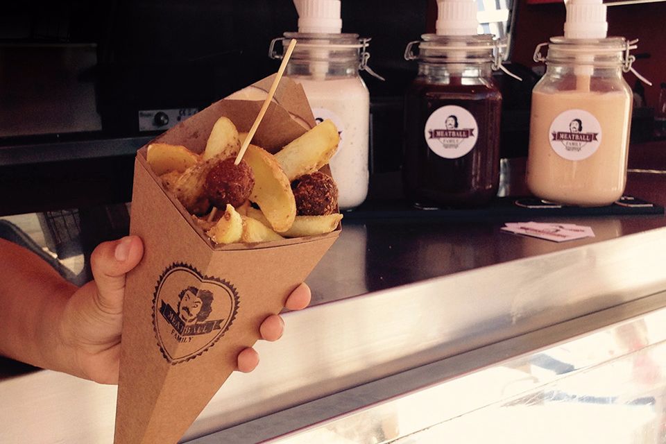 Cono con patatine e polpettine a scelta