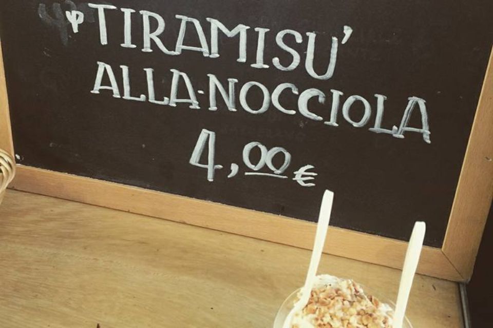 Tiramisù alla nocciola  Tiramisù alla nocciola Tiramisù alla nocciola Tiramisù alla nocciola Tiramisù alla nocciola v